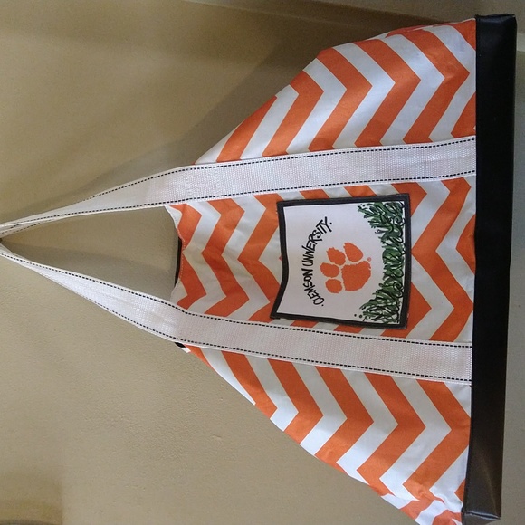 Nwot. logo brand Clemson cooler. - Picture 1 of 10